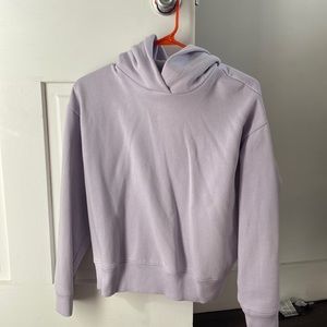 Cropped hooded purple sweatshirt